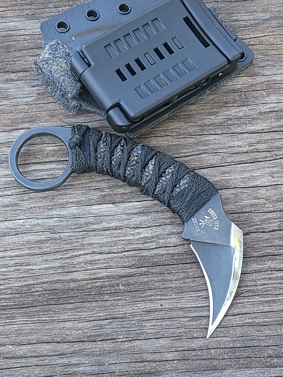 Angel Fire Fu Dog Karambit (AngelfireFuDogKbit)