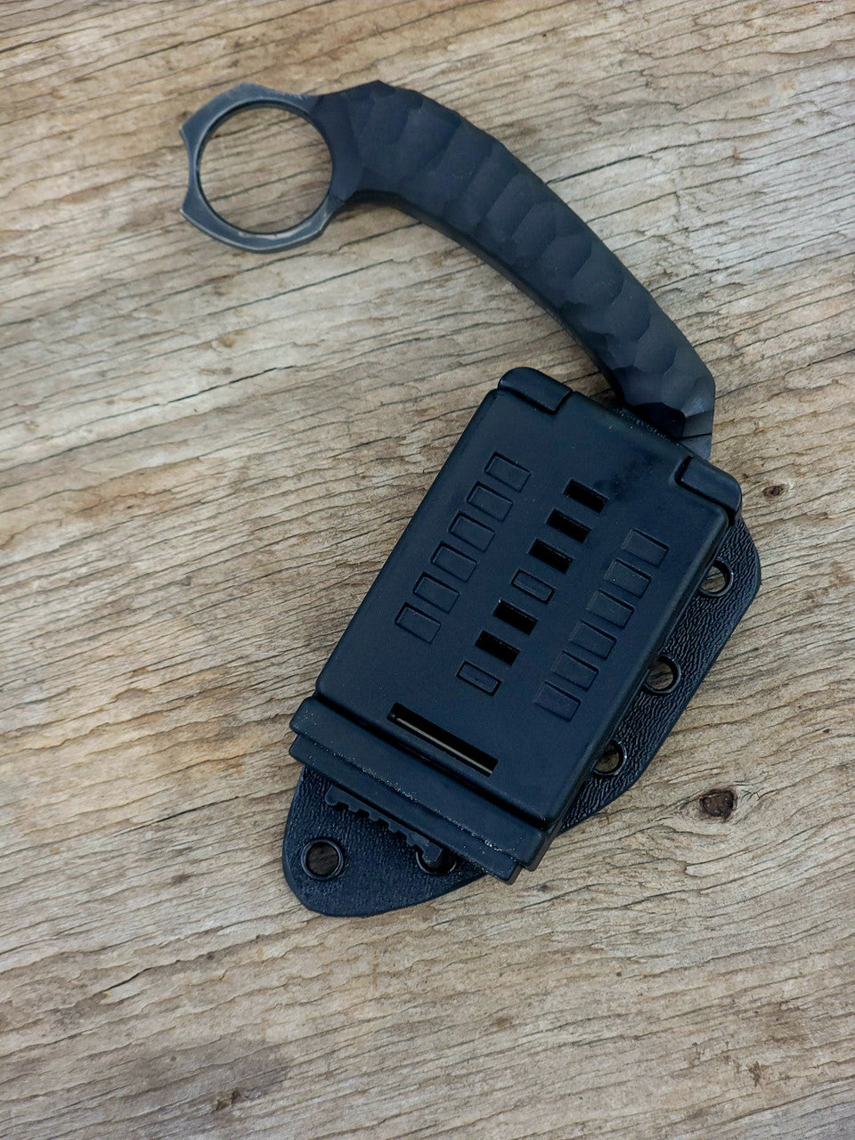 Angelfire Akita Karambit (AngelfireAkitaKbit)