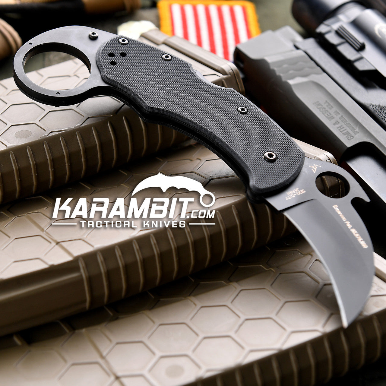 Spyderco Black Karahawk Karambit - Emerson Wave (C170GBBKP)
