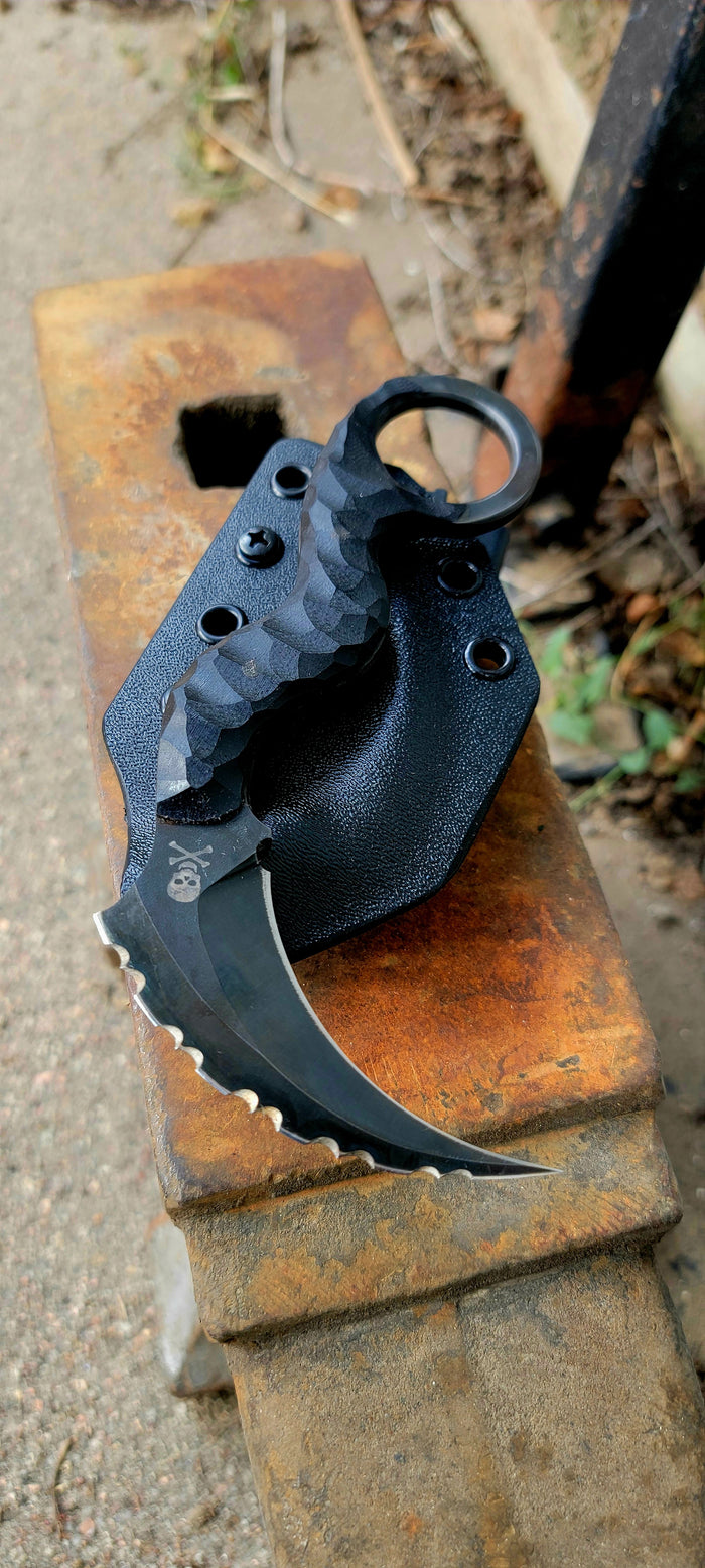 Angel Fire Texas Death Adder with Sawback Serrations Karambit